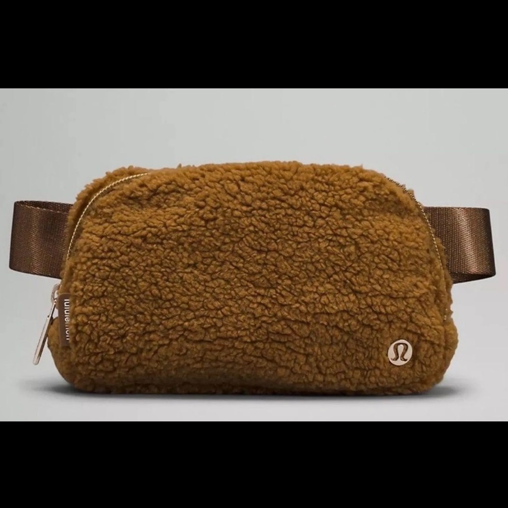 Lululemon Everywhere Belt Bag 1L *Fleece Burnt Caramel